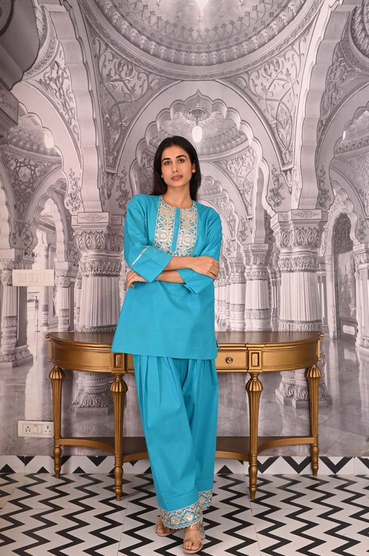 Neel Tara Farshi Set