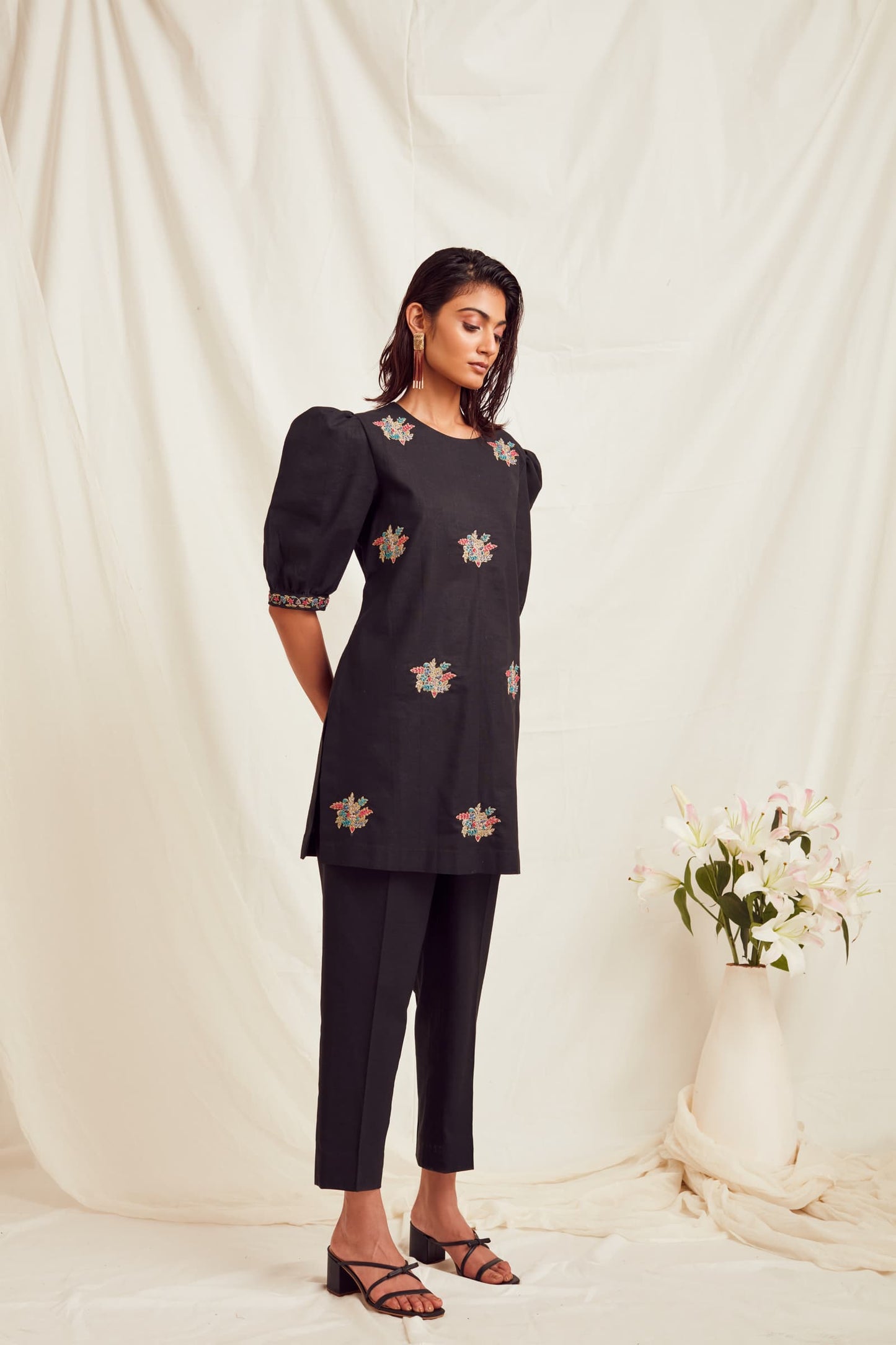 Aari Pant Set