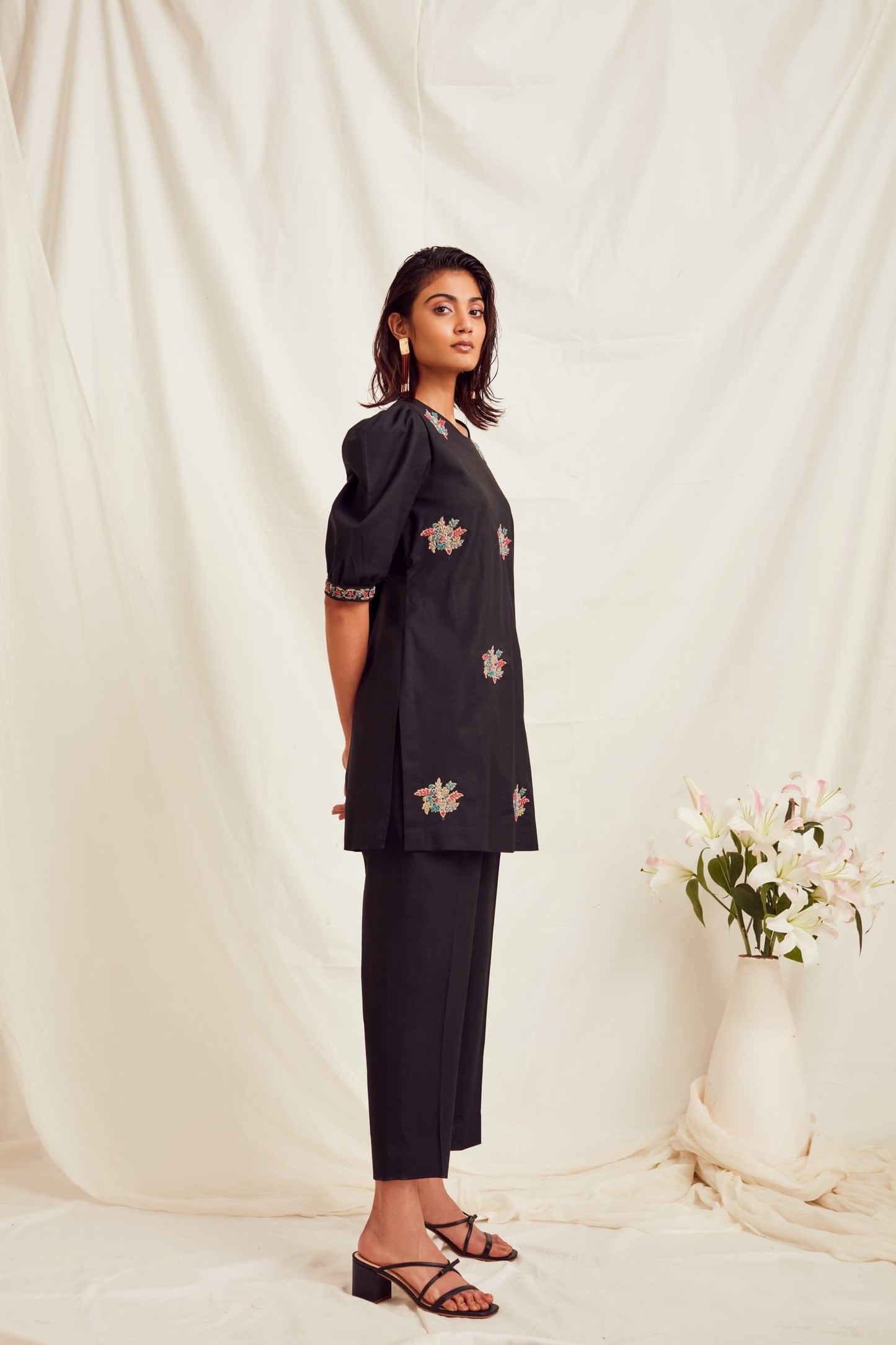 Aari Pant Set