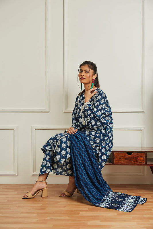 Mudita Suit Set