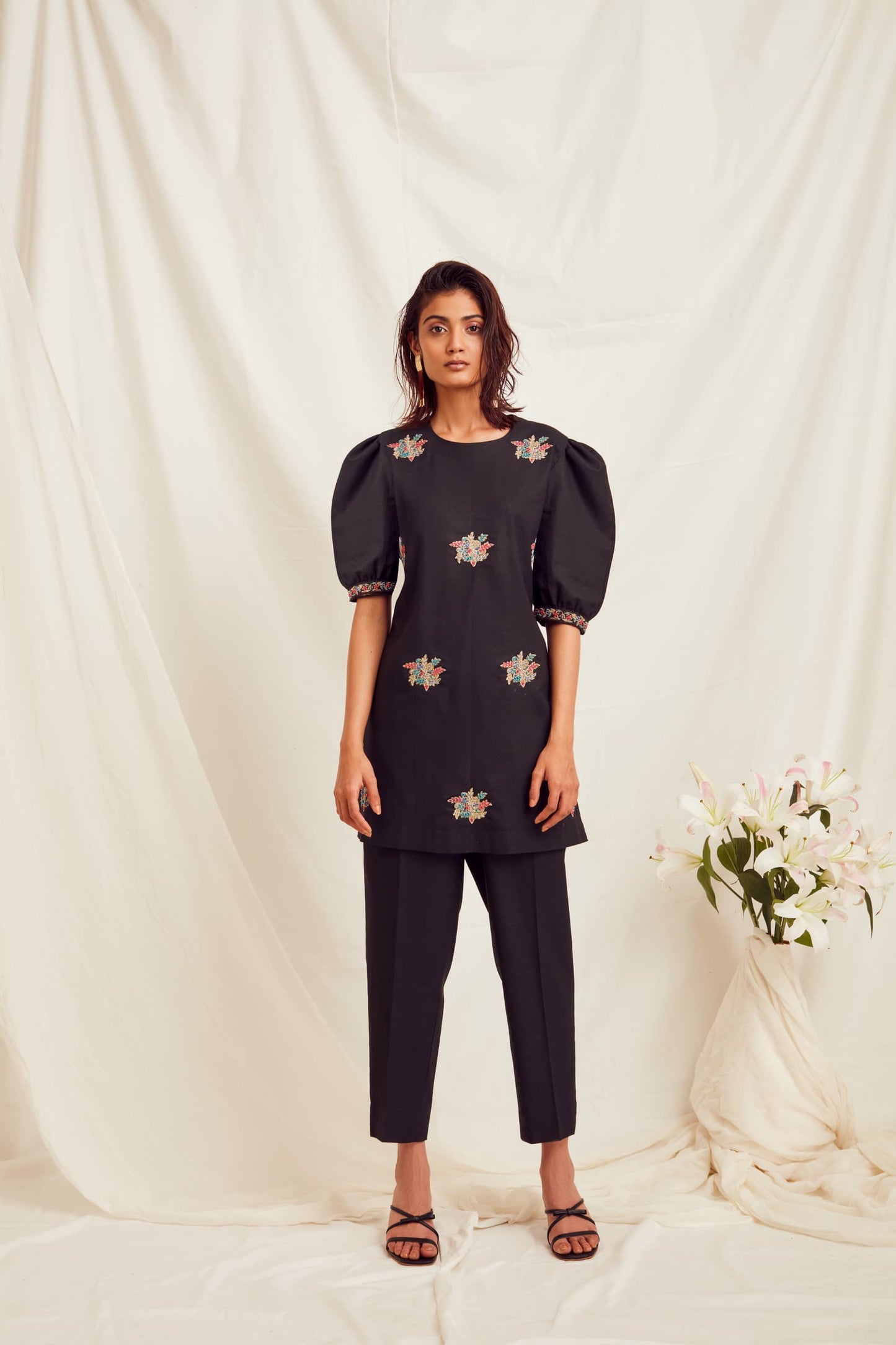 Aari Pant Set