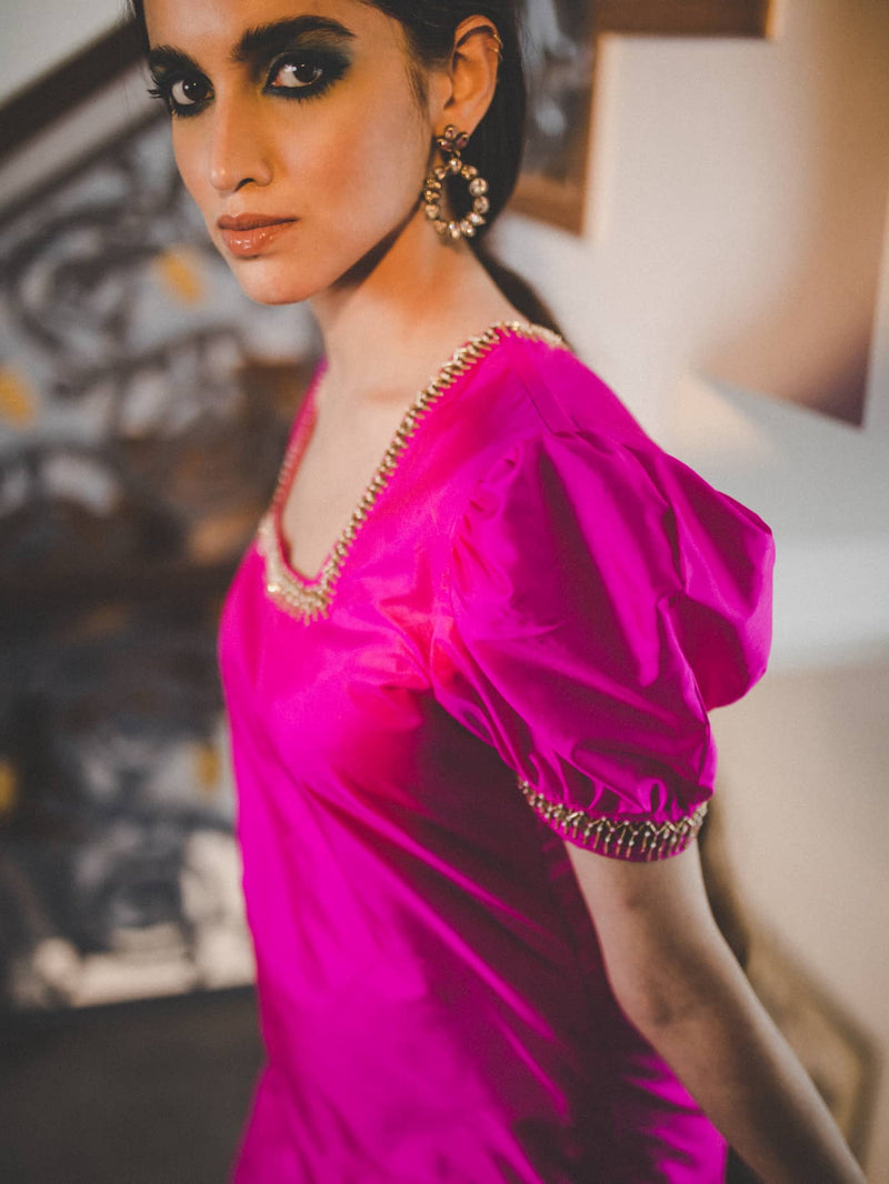 Iktara - Buy Pink Kurtis, White Jeggings with Silver Earrings